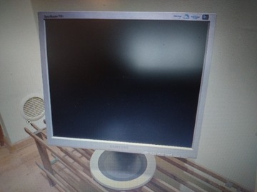 Samsung SyncMaster SM 710T 17" PIVOT