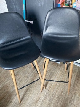 2 krzesła barowe zakupione w Jysk