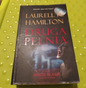 DRUGA PEŁNIA Laurell K. Hamilton