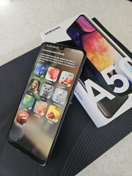 SAMSUNG Galaxy A50 