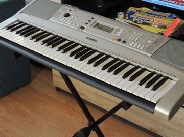 Yamaha dynamiczne klawisze, MIDI, 5 oktaw, 61 klaw