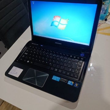 Laptop Samsung SF410 Windows 7 stan bardzo dobry 