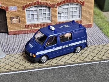 Ford Transit Policja 1:87 H0 PL