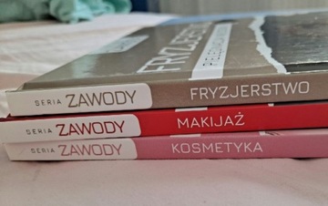 Zestaw 3 książek Fryzjerstwo, Kosmetyka Makijaż