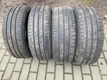 Opony 4szt. Goodyear Efficientgrip 195/45 R16 84 V