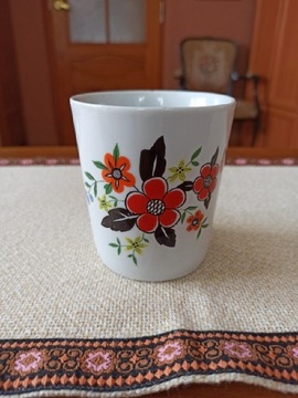 Kubek Chodzież lata 70te PRL porcelana osłonka 