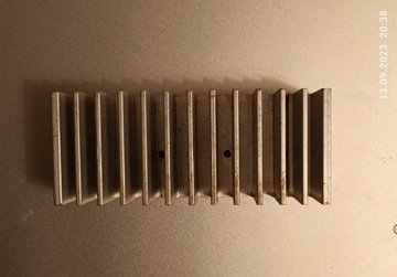 POSZUKIWANY RADIATOR 10x4x3 cm TANIO