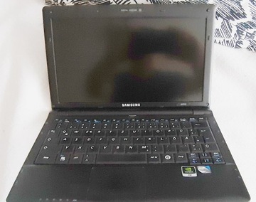 Laptop Samsung NP510