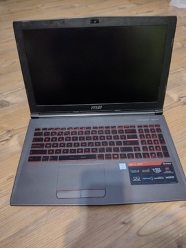 Laptop MSI GV62