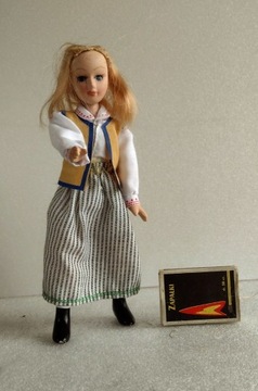 Mała Lalka laleczka porcelanowa 19 cm