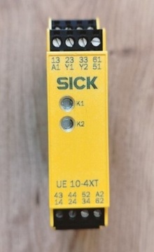 Sick UE10-4XT3D2 - przekaźnik bezpieczeństwa
