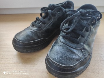 Buty chłopięce Adidas czarne rozmiar 29