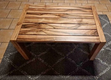 Sprzedam stół z drewna orzechowego 