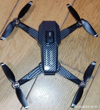 Dron V162 200m 1800 mAh