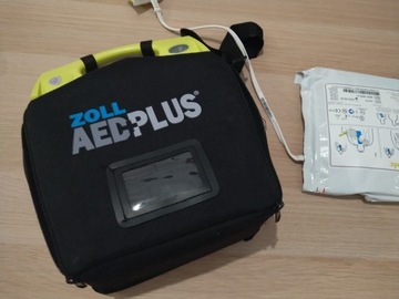 Defibrylator AED Zoll AED Plus wraz bateriami, tor