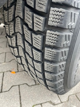 opony zimowe 4x4 Dunlop 255 70 16