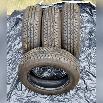 Opony 165/65 R 14 Baum