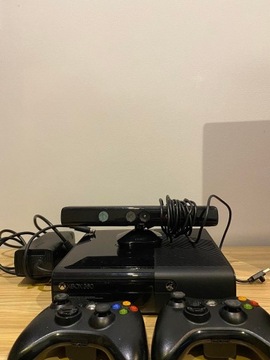 Konsola Xbox 360 2 Pady Kinect Stan Doskonaly