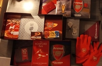 Arsenal Membership 4 BOXY 2014-15 - 16 - 17 - 18