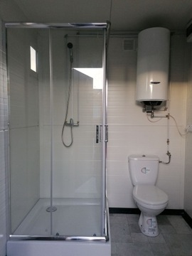 Pawilon WC prysznic natrysk łazienka sanitarny  