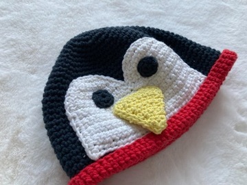 USA -  czapka z pingwinkiem   2-4 lata 