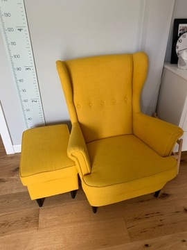 Fotel uszak Ikea żółty z podnożkiem