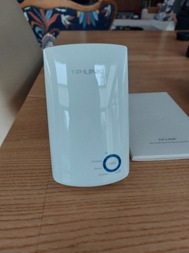 TP-Link 300Mbps WiFi Range Extender TL-WA850RE