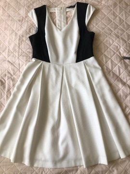 Sukienka biało czarna r. 38