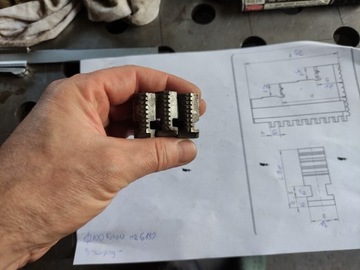 Szczęki tokarskie 100 mm prl