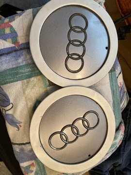 Audi Dekielki 15" kół aluminiowych + narzędzie