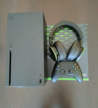 Xbox series X + słuchawki bezprzewodowe + gra