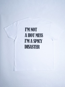 T-shirt biały z napisem 'Hot Mess' L Unisex