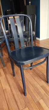 Zestaw 5 drewnianych krzeseł do renowacji 