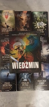 Wiedźmin saga 9 tomów i komiks w twardej okladce