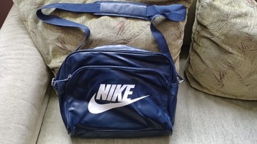 Torba na ramię Nike granatowa