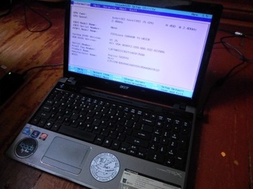 Acer aspire 5820TG i5 8 gb ram ati radeon hd 5650