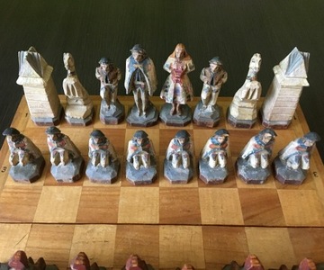 "Zbójnicy i górale" rzeźbione szachy zakopiańskie