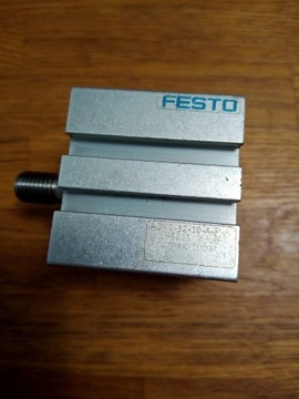 Siłownik Festo ADVC-32-10-A-P-A 