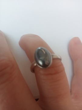 Srebrny pierścionek hematyt