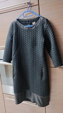 Czarna oryginalna sukienka - E.M.G - rozmiar 40