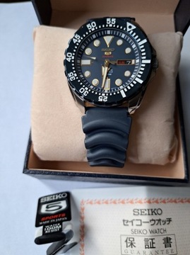 Seiko 5 Sports automatic SRP605K2 super stan