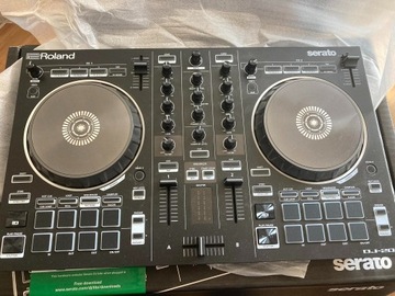 Roland DJ202 Kontroler