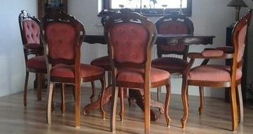 Stół i krzesła stylowe 
