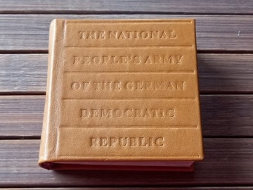 Mini książka propagandowa NRD