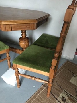 Sprzedam zestaw: stół 238,5cm plus krzesła, jasny 