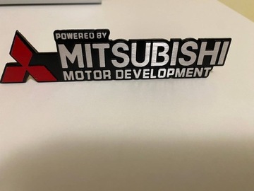 Logo Emblemat Znaczek MITSUBISHI / Napis na klapę