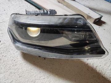 Reflektor prawy Camaro 2016 (uszkodzony)