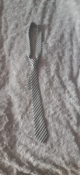 Krawat czarno-szary w kratkę