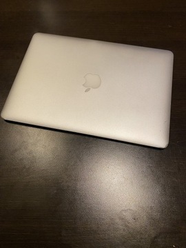 Macbook Air 13 a1466 8Gb RAM 126Gb SSD