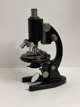 Zabytkowy mikroskop Carl-Zeiss 